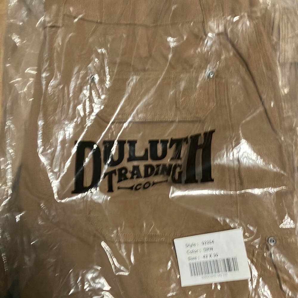 Duluth trading NWT 42x30 cargo pants
